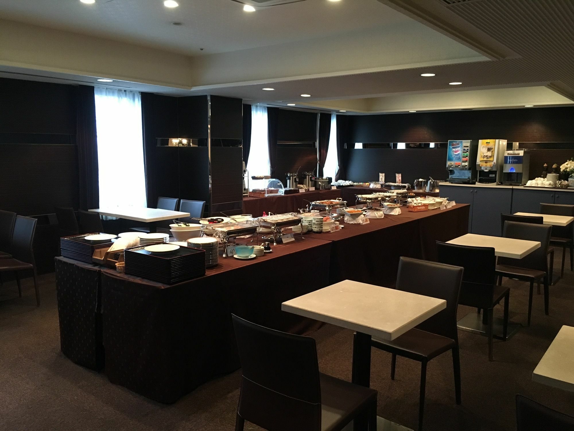 Oita Regal Hotel Bagian luar foto